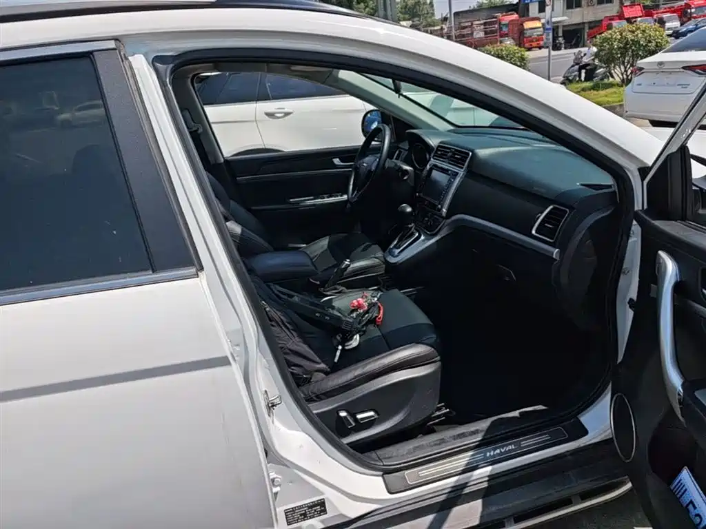 Haval H6 2015 Sport 1.5T Automatic 2WD Luxury фото 25