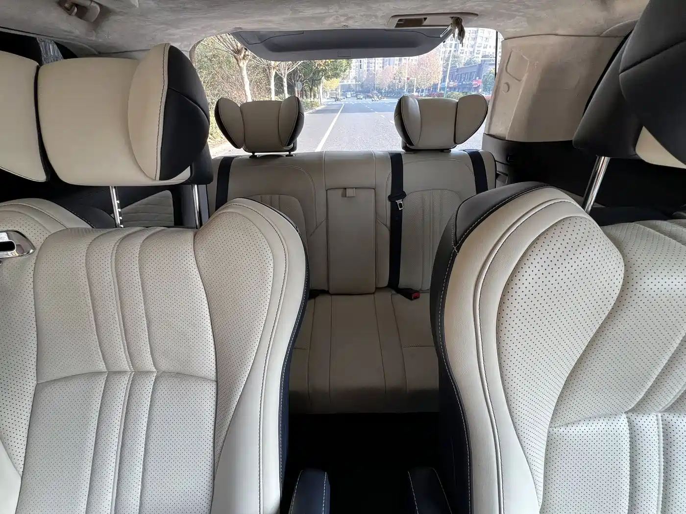 Toyota Alphard 2011 3.5L Luxury Edition фото 13