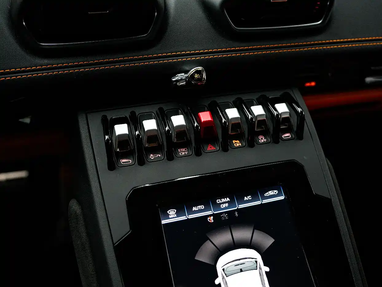 LAMBORGHINI HURACÁN