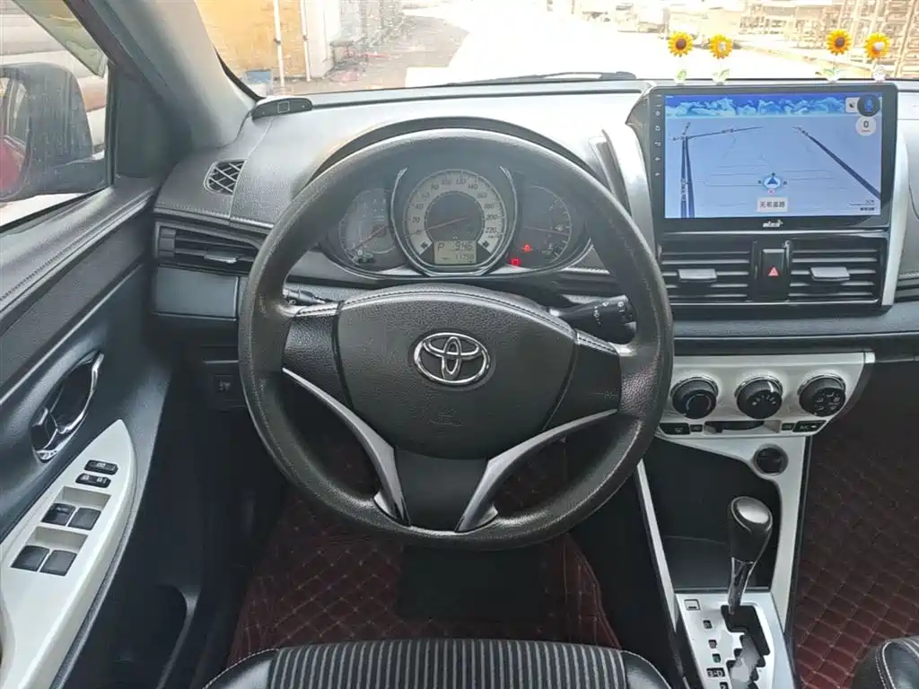 Toyota YARiS L Zhi Xuan 2015 1.5G Auto Sunroof Special Edition фото 7
