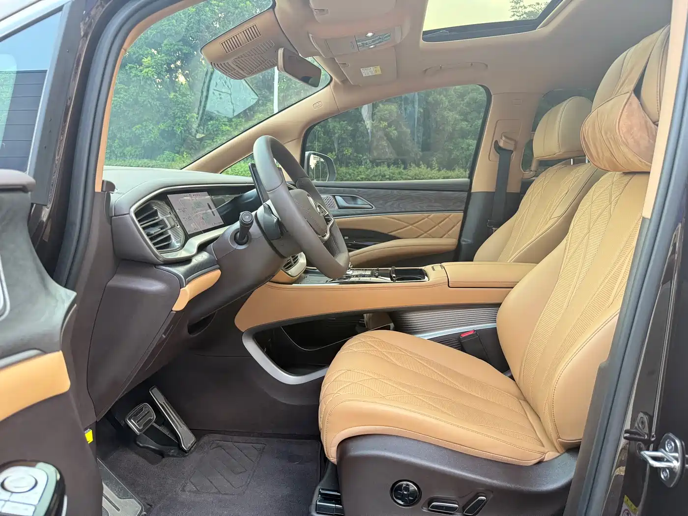 Denza D9 2026 2025 DM-i Smart Driving Edition 1100 FWD Flagship