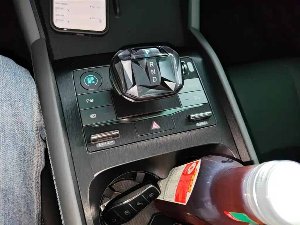 BYD Qin L 2025 DM-i Smart Drive 80KM Premium фото 14