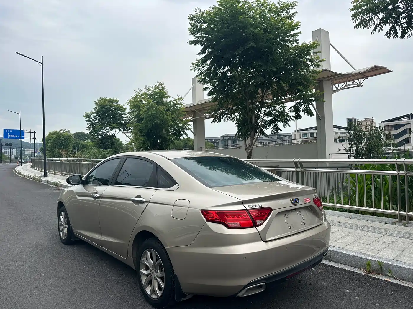 Geely Emgrand GL 2017 2017 1.8L DCT Elite