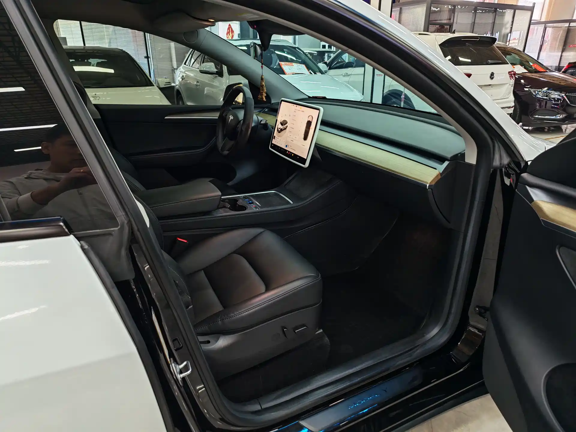 Фото 11 - Tesla Model Y