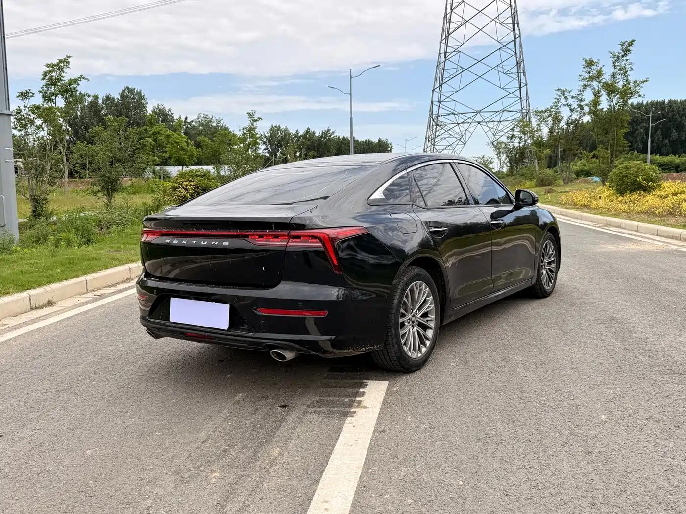 Фото 8 - Besturn B70