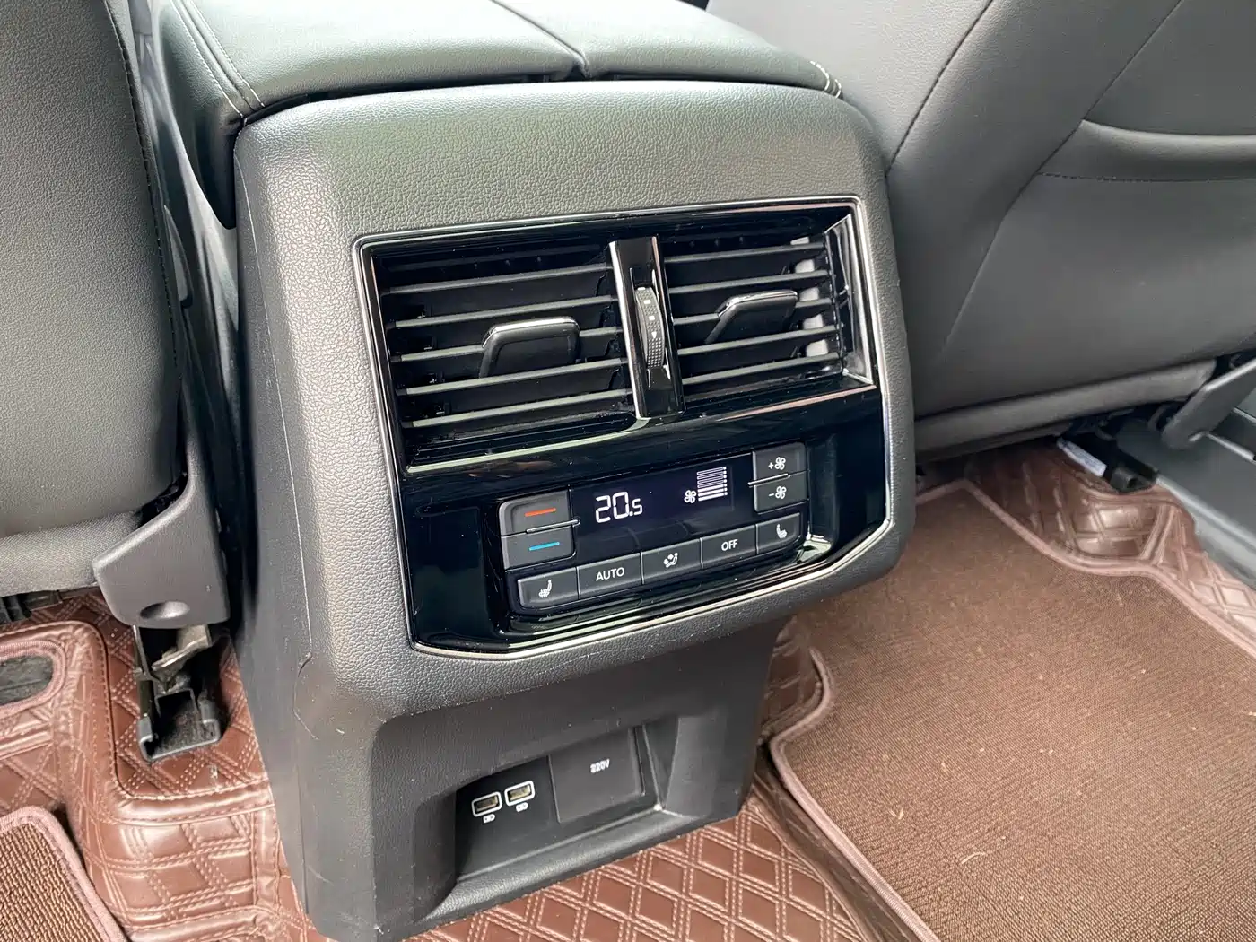 Volkswagen Teramont 2020 Facelift 530 V6 4WD Premium Flagship Edition фото 7