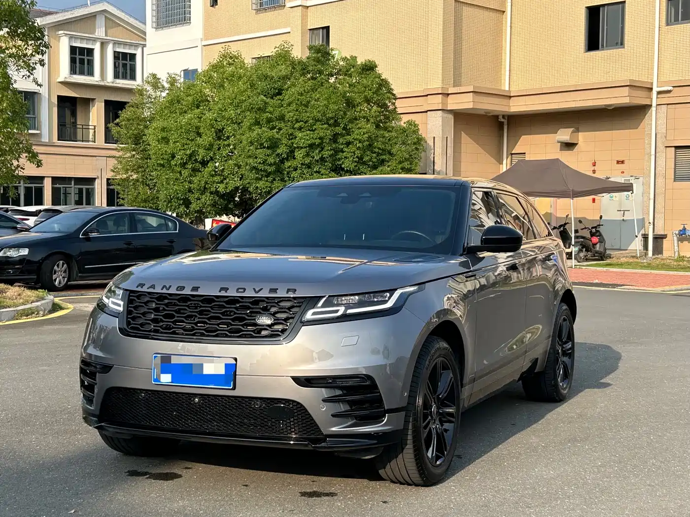 Land Rover Range Rover Velar 2021 P250 Gloss Black Collector's Edition фото 3
