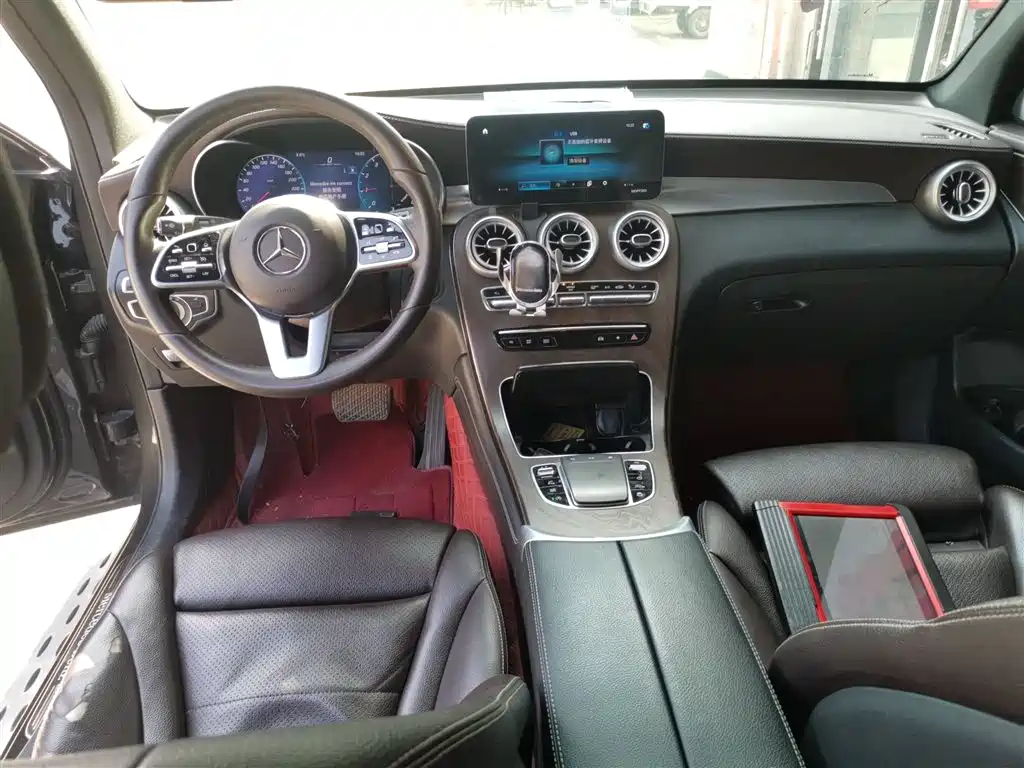 Mercedes-Benz GLC 2020 Facelift GLC 300 L 4MATIC Dynamic фото 6