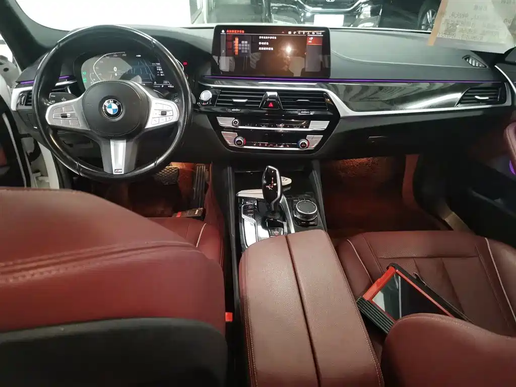 BMW 5 Series 2022 Model Second Facelift 525Li M Sport Package фото 6