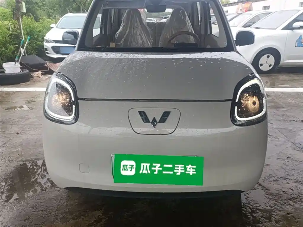 Wuling Motors Hongguang MINIEV 2026 2025 4-Door Advanced