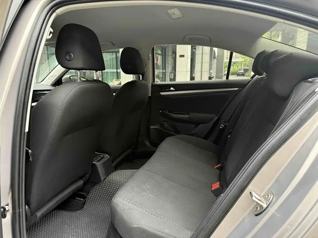 Volkswagen Bora 2019 Facelift 1.5L Automatic Fashion China VI фото 17