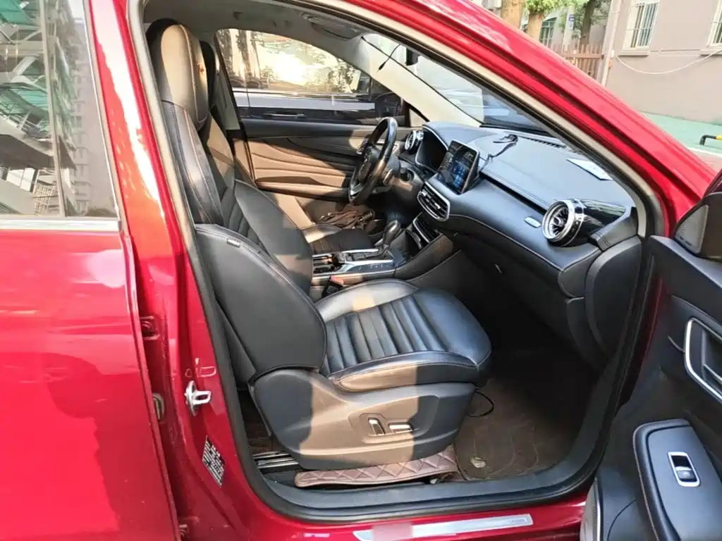 MG HS 2019 2018 30T Automatic 2WD Trophy Hormone Super Burn Edition China V