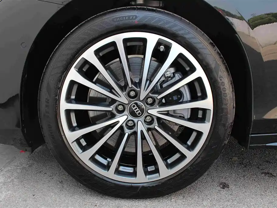 Photo 12 - Audi A6L