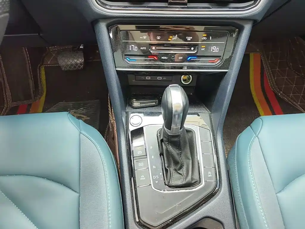 Volkswagen Tharu, миниатюра 10