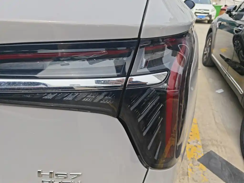 Hongqi HS7 PHEV 2024 2024 2.0T PHEV AWD Flagship 6-Seater