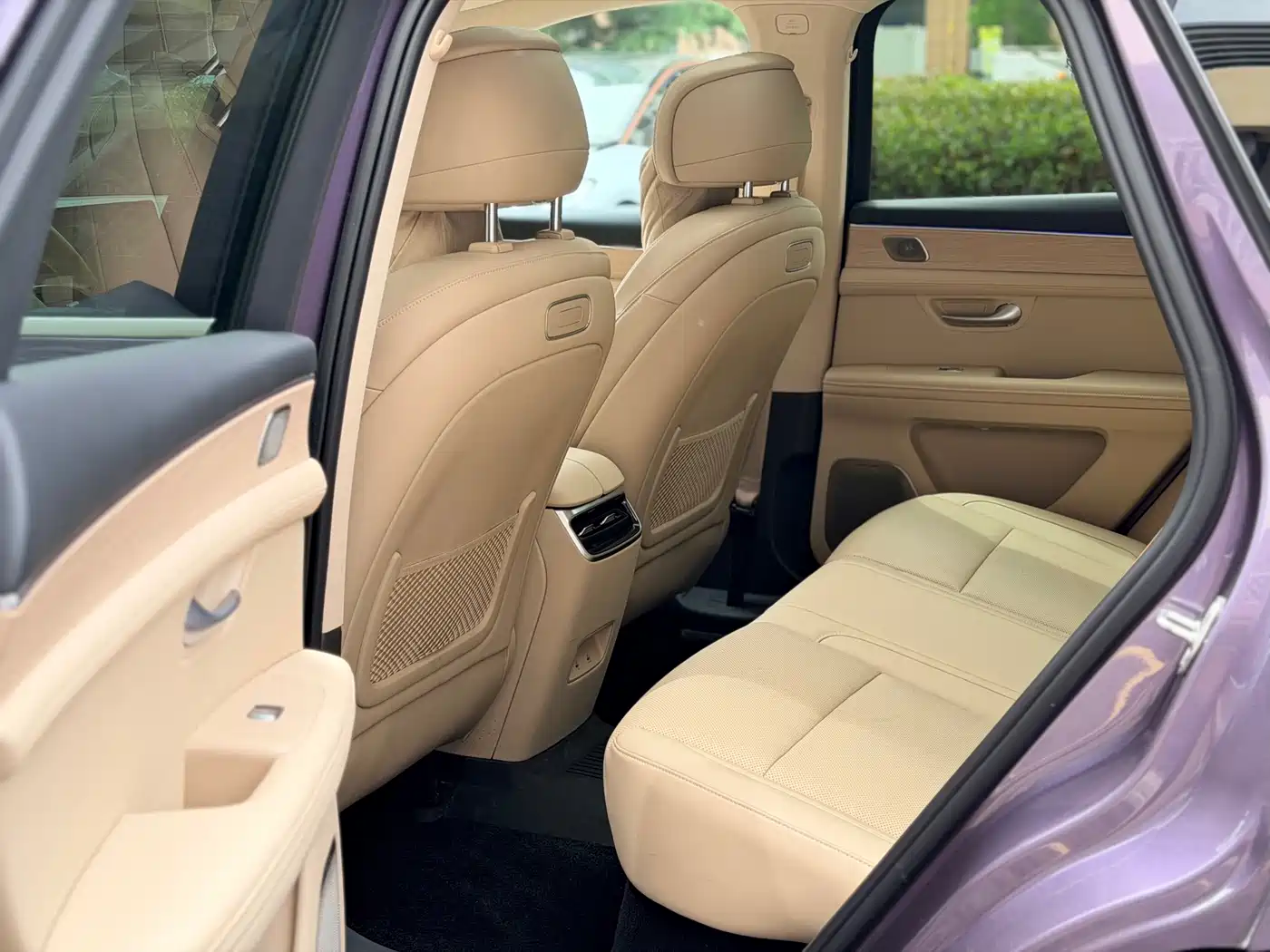 AITO Wenjie AITO M5 2025 Extended Range Ultra AWD фото 8