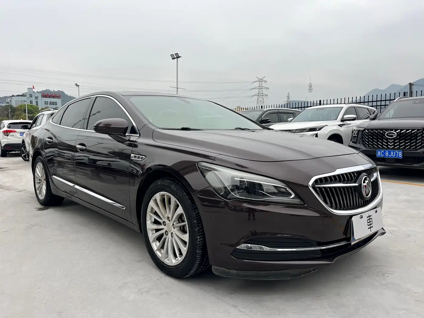 Buick LaCrosse 2018 Model 28T Elite Edition фото 3