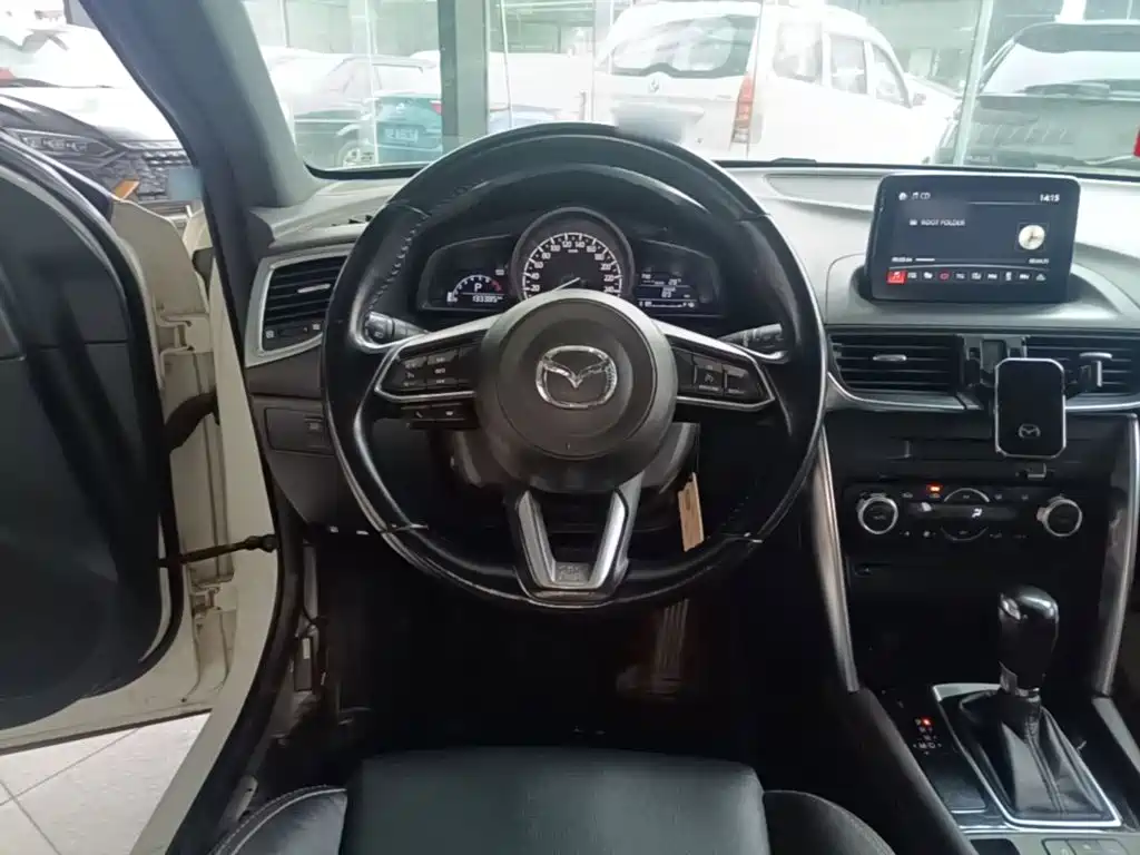 Фото 11 - Mazda CX-4