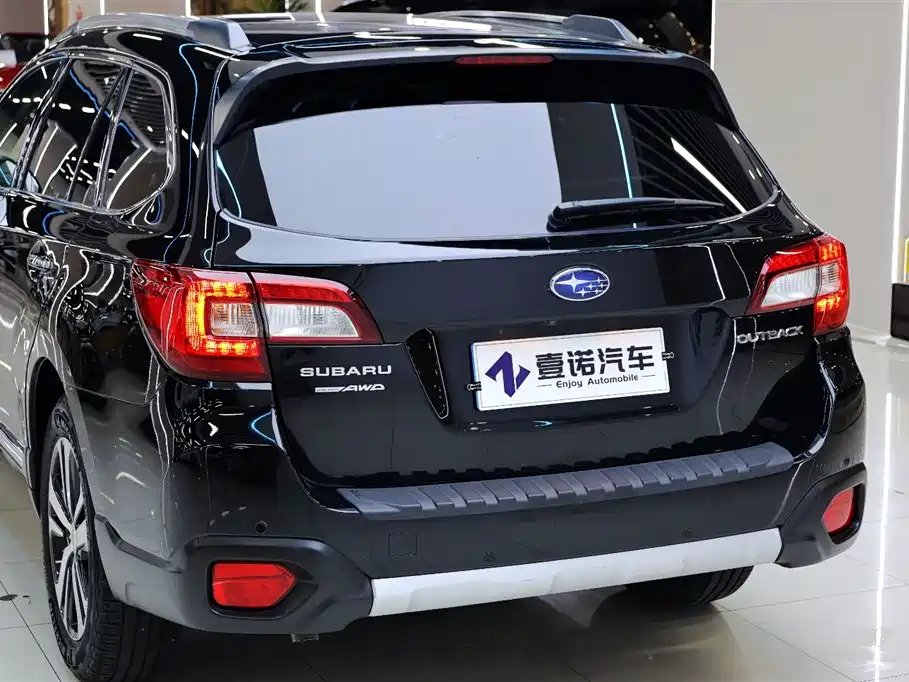 Subaru Outback 2019 2.5i Sport Navigation Edition with EyeSight фото 6