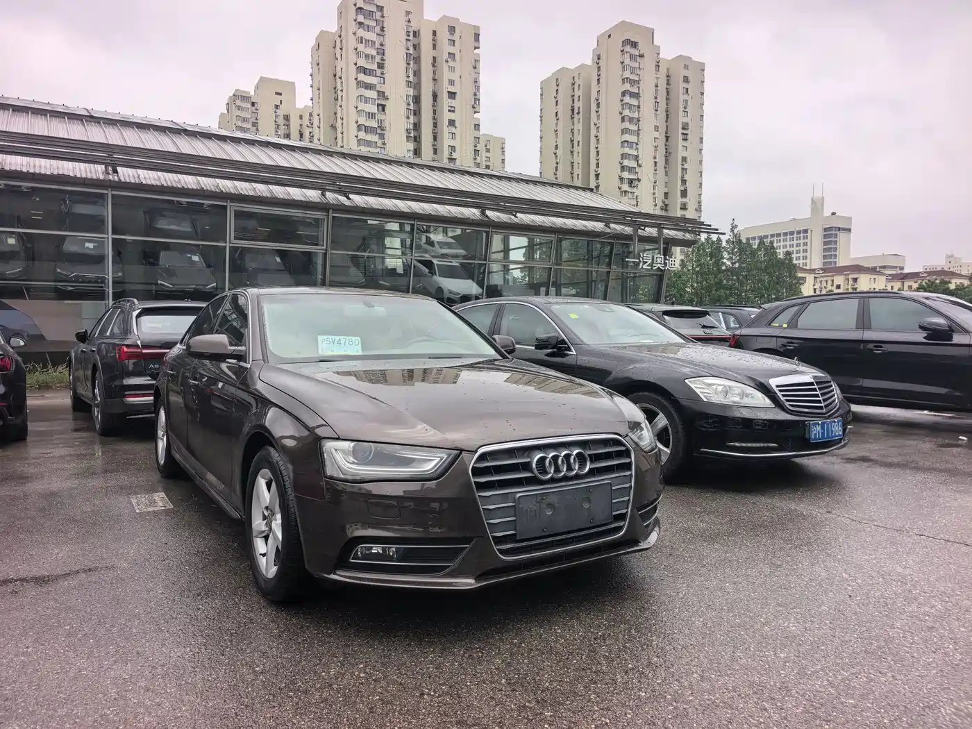 Audi A4L 2016 30 TFSI Collector's Edition Automatic Comfort фото 3