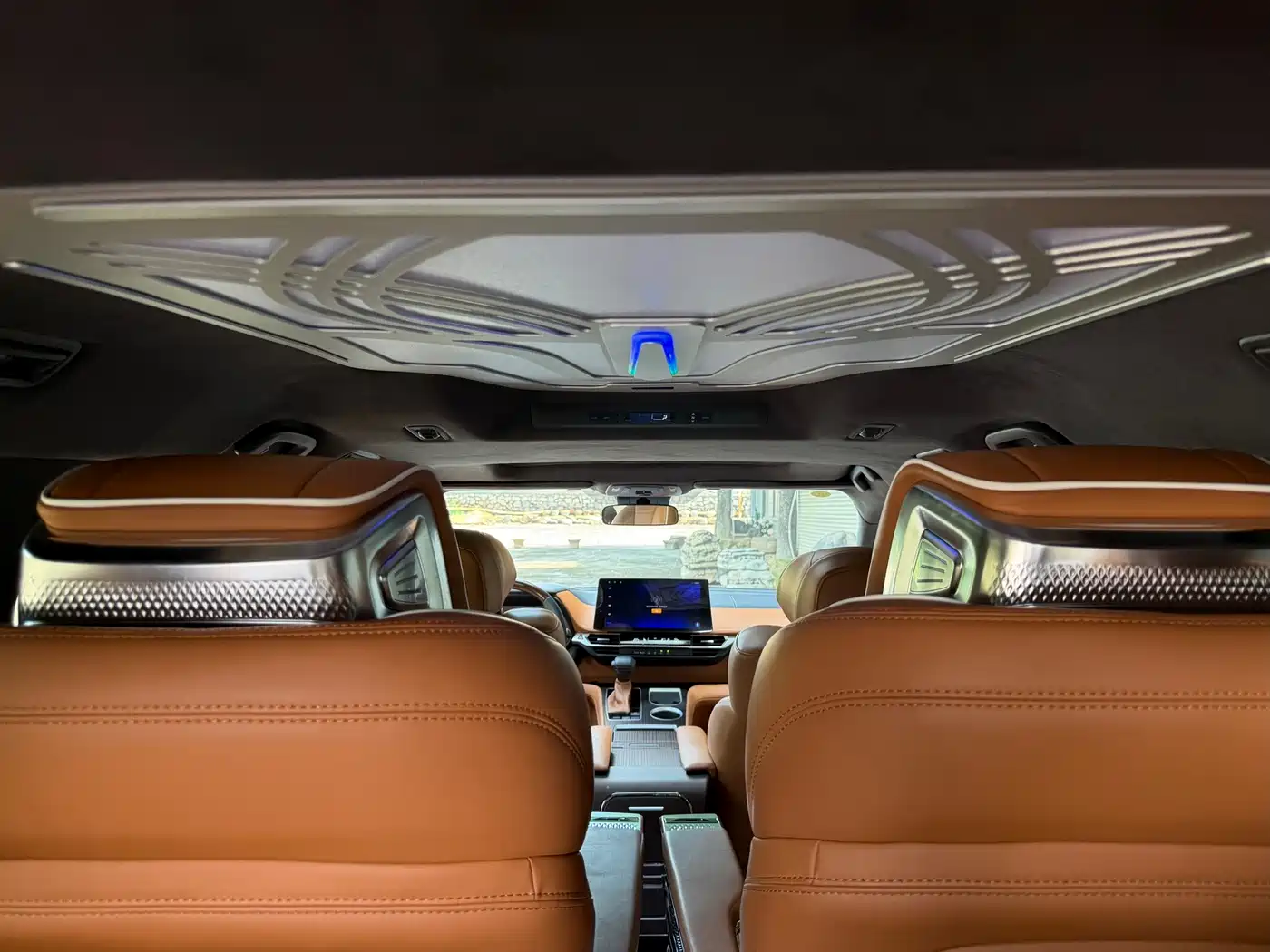 Toyota Granvia 2025 2024 2.5L Hybrid Comfort