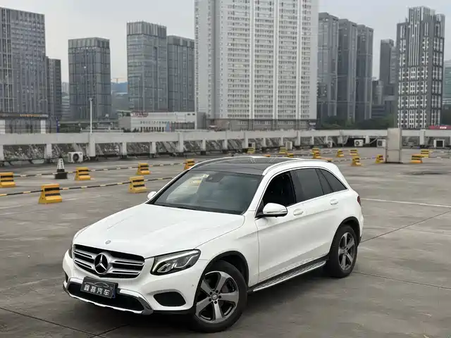 MERCEDES-BENZ GLC