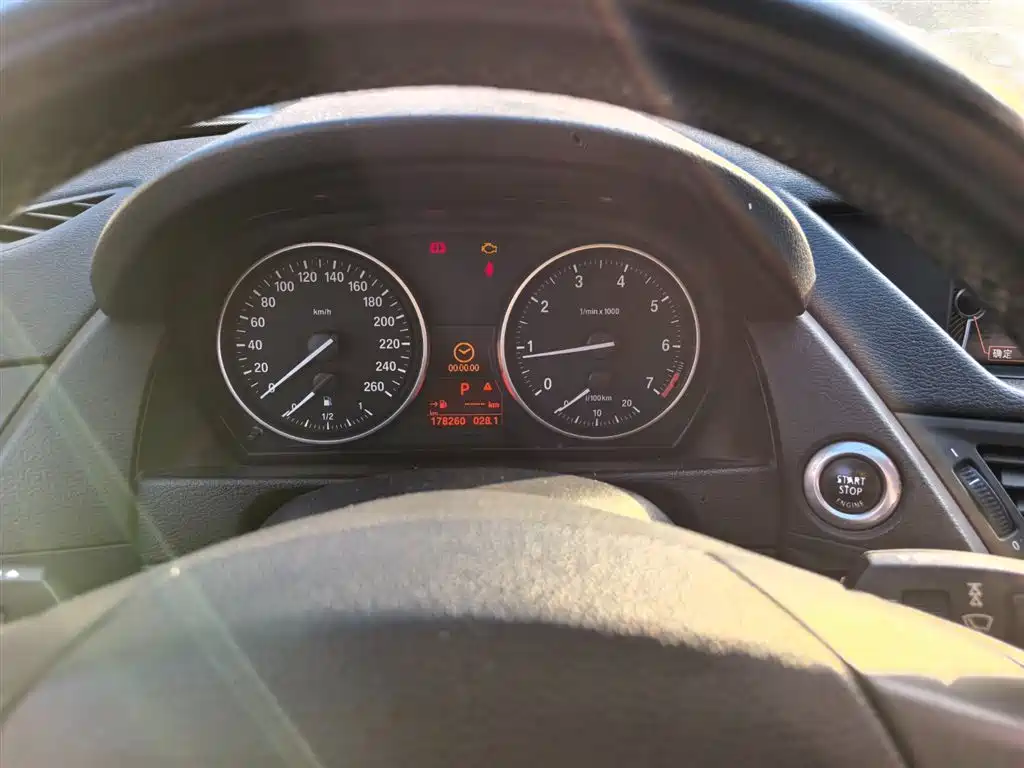 BMW X1 (Import) 2012 sDrive18i Luxury фото 12