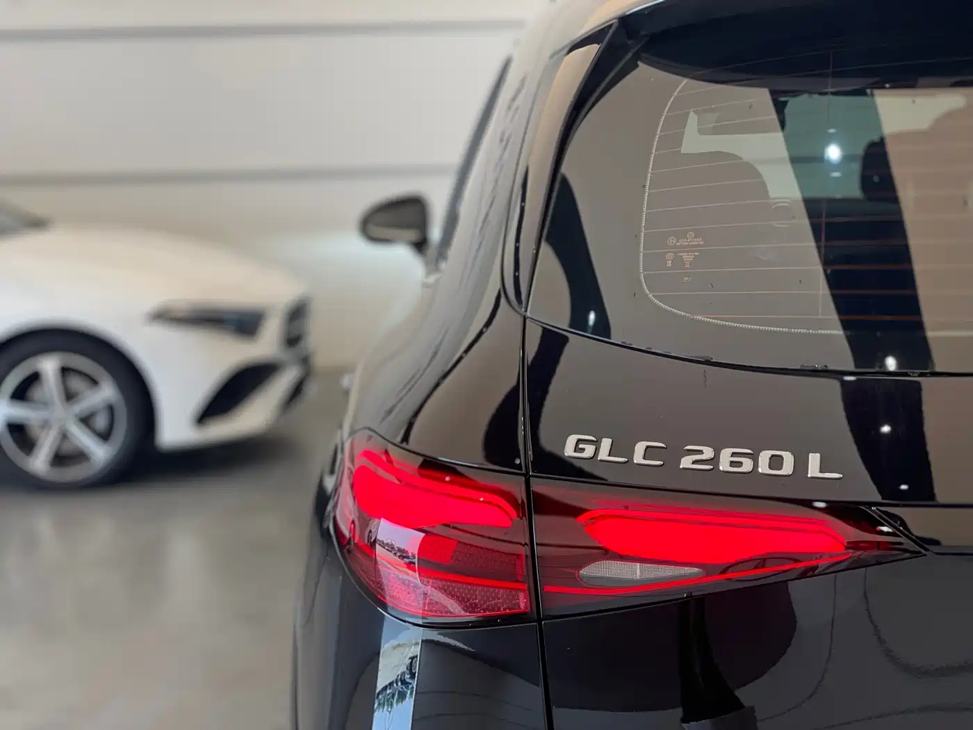 Mercedes-Benz GLC 2026 2026 GLC 260 L 4MATIC Luxury Edition