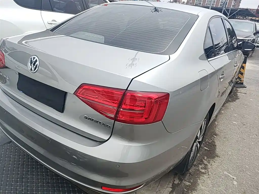 Volkswagen Sagitar 2017 230TSI Automatic Comfort фото 7