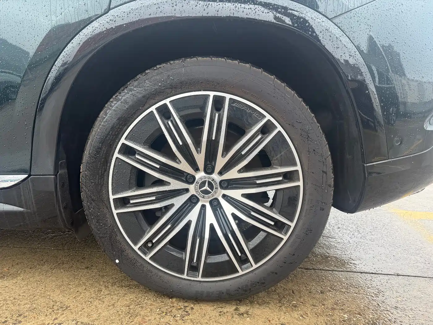 MERCEDES-BENZ EQS SUV