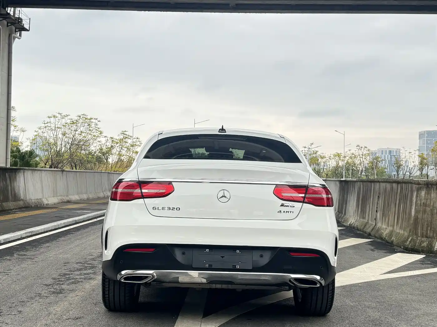 Mercedes-Benz GLE Coupe 2015 GLE 320 4MATIC Coupe SUV фото 8