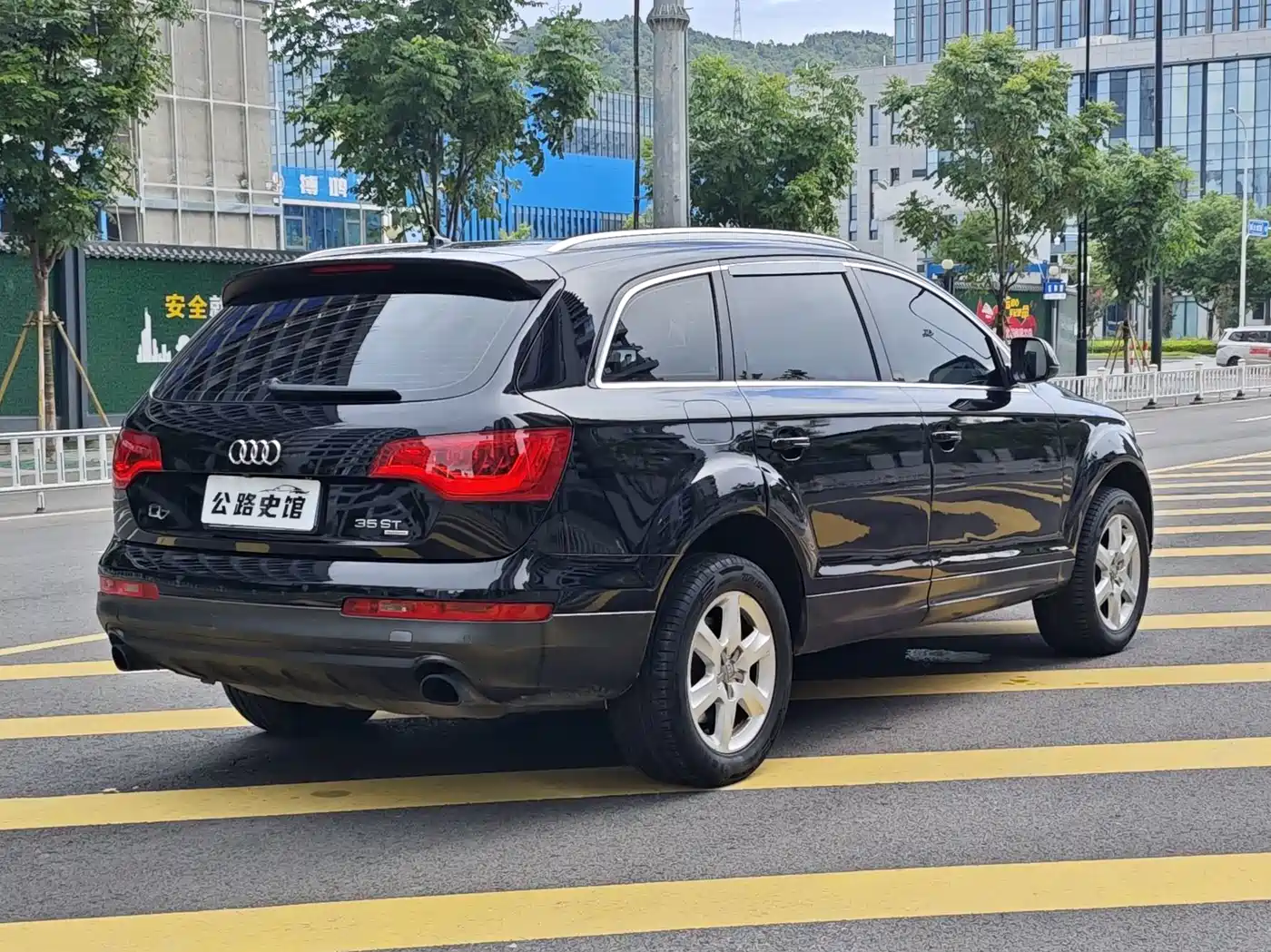 Фото 5 - Audi Q7