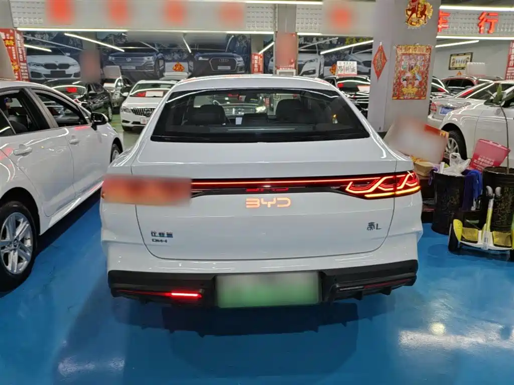 BYD Qin L 2024 DM-i 80KM Superior фото 6