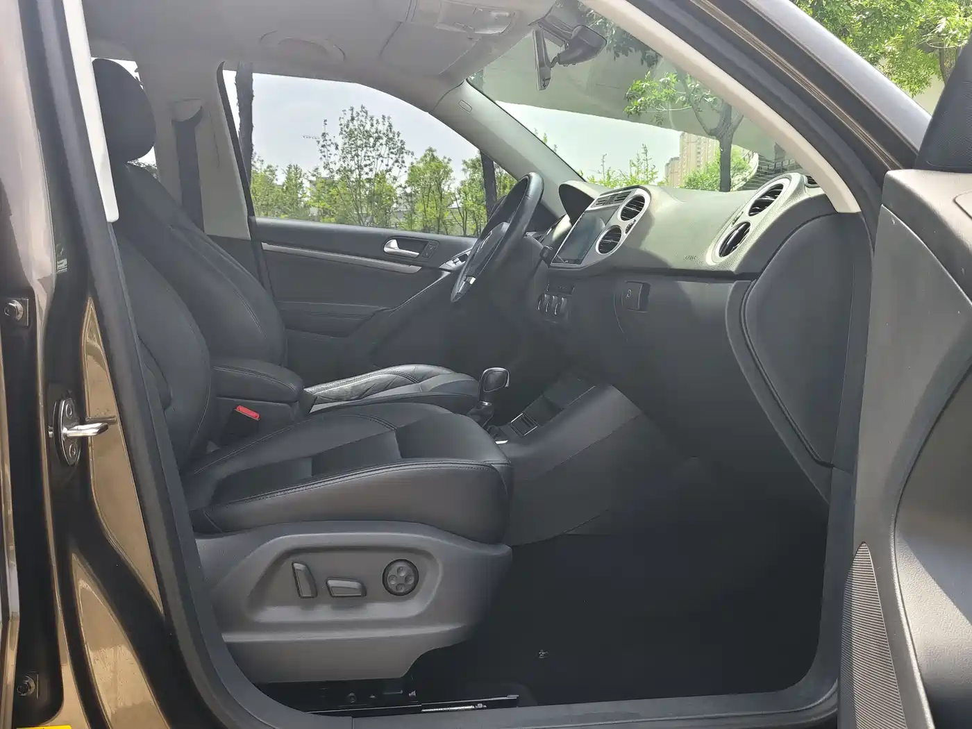 Volkswagen Tiguan 2015 1.8TSI Automatic 2WD Comfortline фото 8
