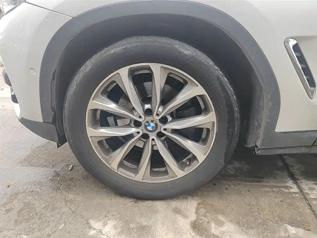 BMW X3 2018 xDrive25i Luxury Package China VI фото 23