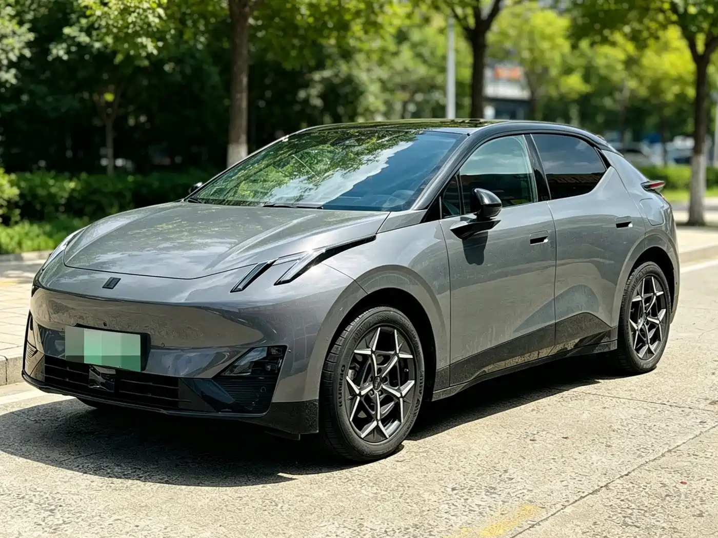 Lynk & Co Z20 2025