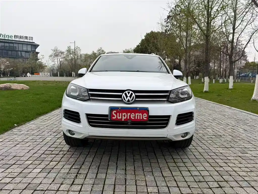 Volkswagen Touareg 2015 3.0TSI Luxury фото 2