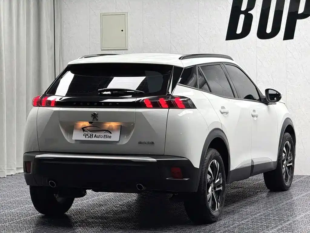 Peugeot 2008 2023 2022 230THP THE ONE