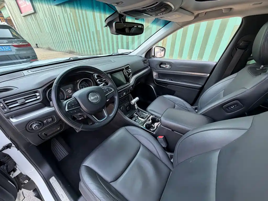 Jeep Commander 2019 2018 2.0T 4WD Ultimate Version China V