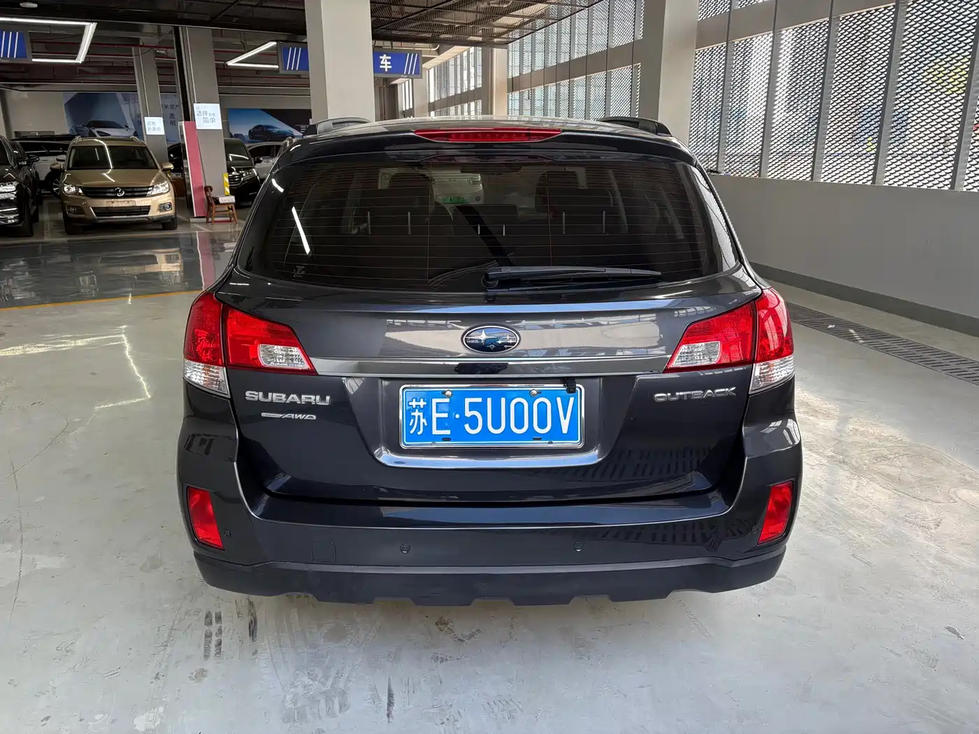 Subaru Outback 2011 2010 2.5i Luxury