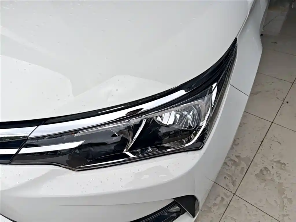 Toyota Corolla 2017 Facelift 1.2T S-CVT GL-i фото 23