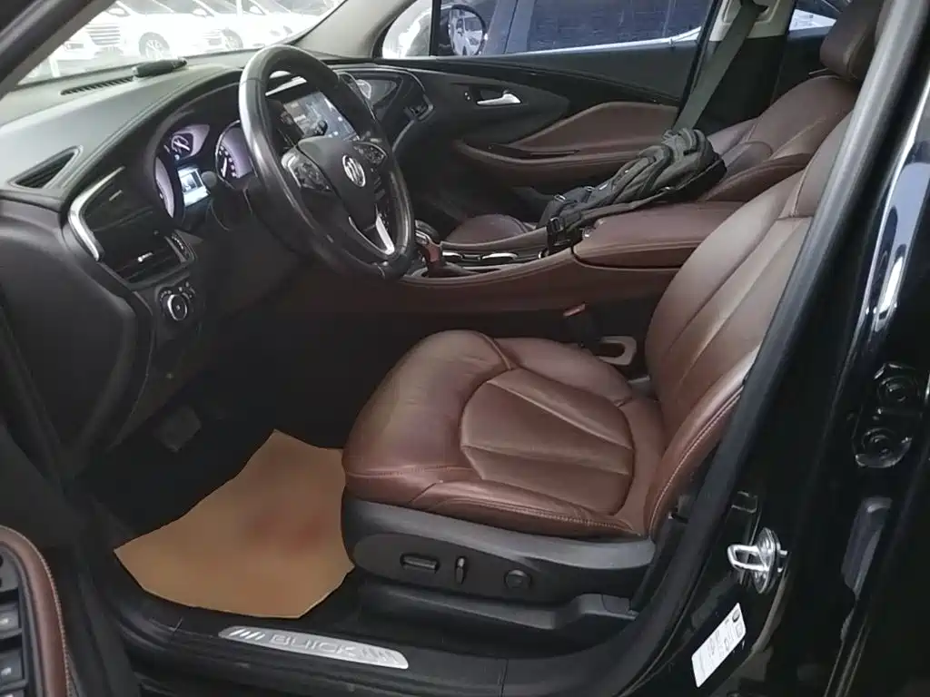 Фото 15 - Buick Envision Plus
