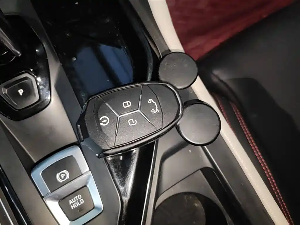 Lynk & Co 02 2019 1.5T DCT 2WD Shine Pro Edition China VI фото 9