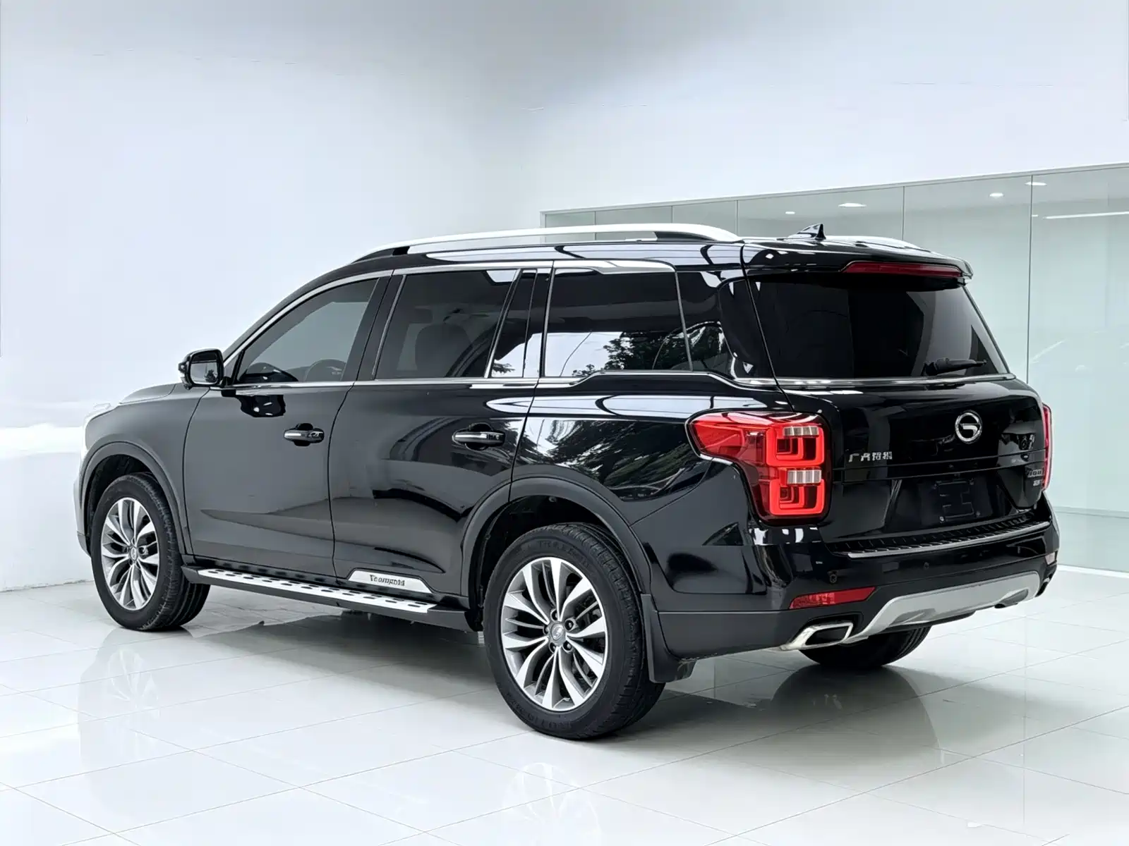 Фото 14 - GAC Trumpchi GS8
