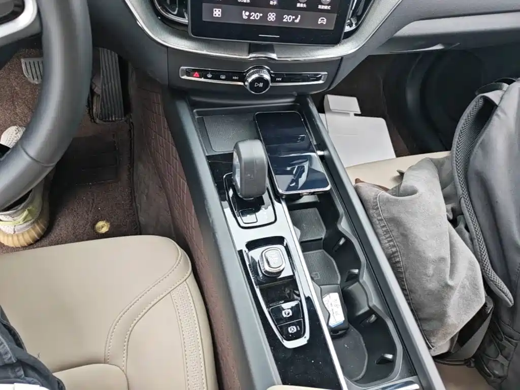 Photo 19 - Volvo XC60
