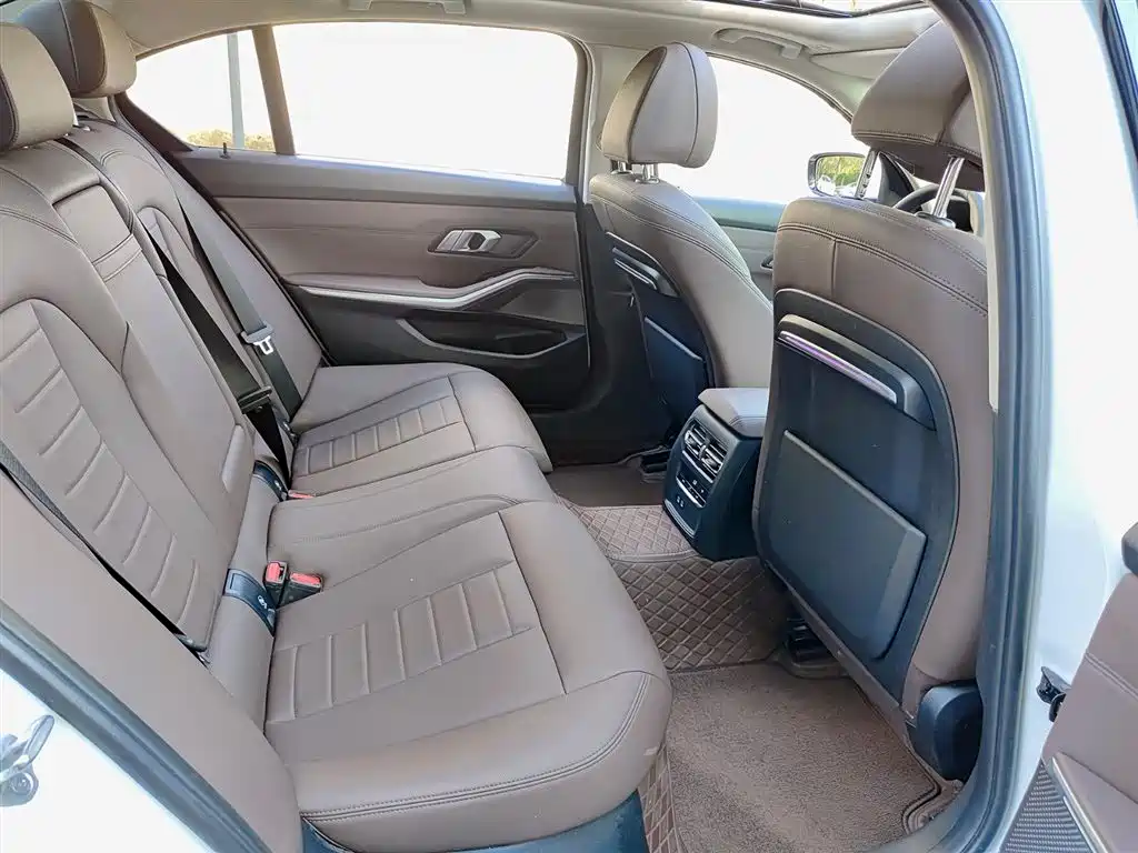BMW 3 Series 2020 325Li M Sport Package фото 11