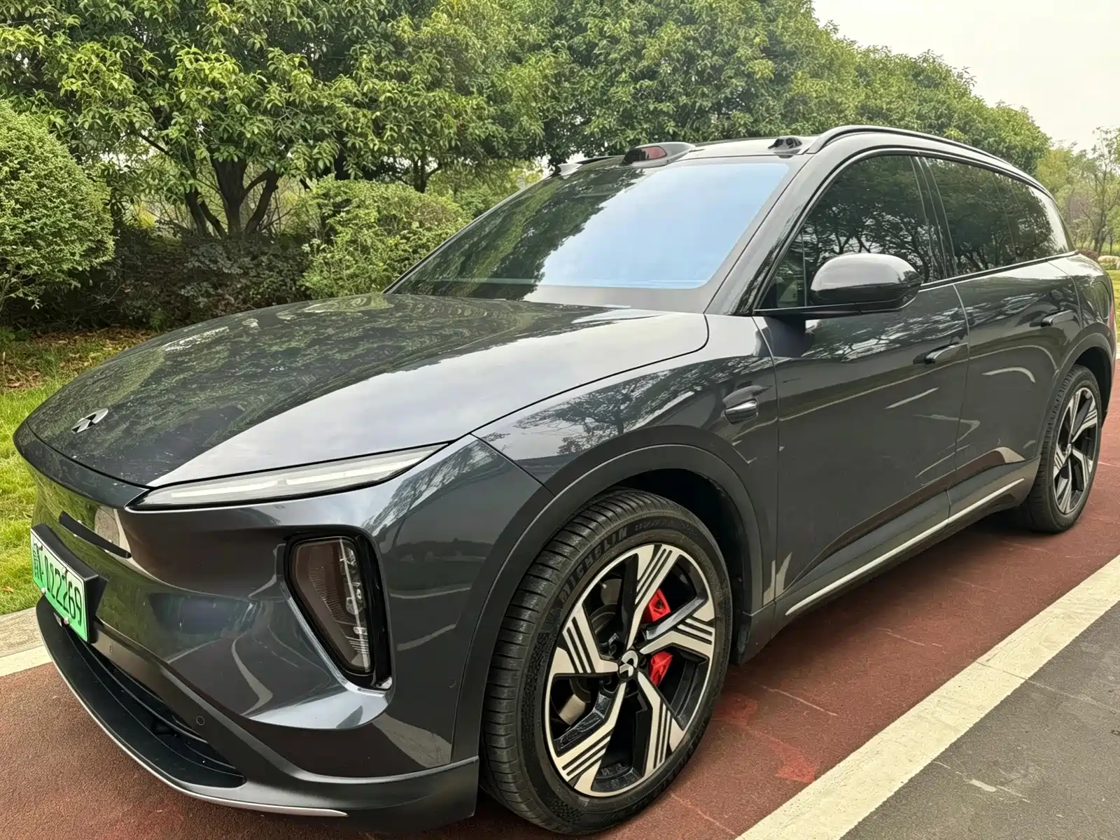 Фото 1 - NIO ES6
