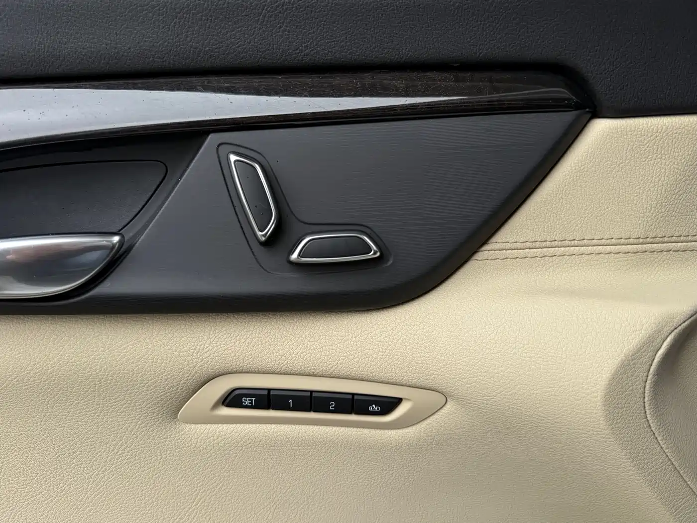 Cadillac CT6 2019 28T Fashion Model фото 16