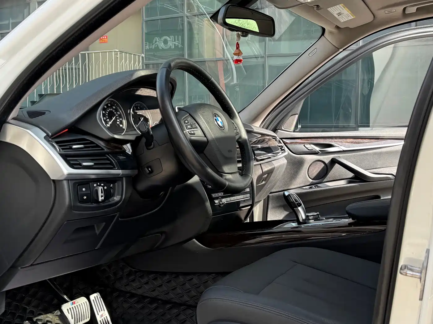 BMW X5 (Import) фото 7