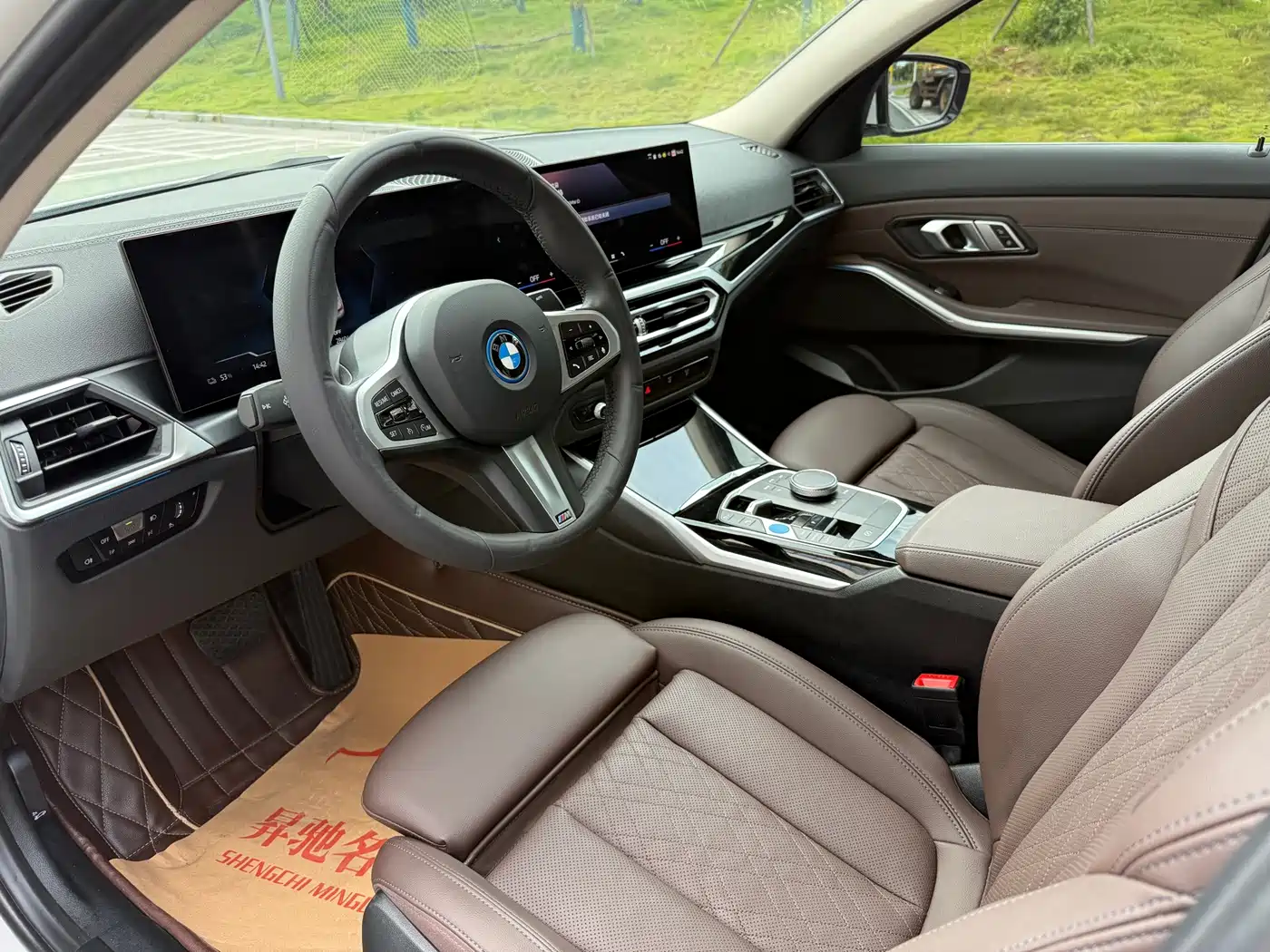 Фото 4 - BMW i3